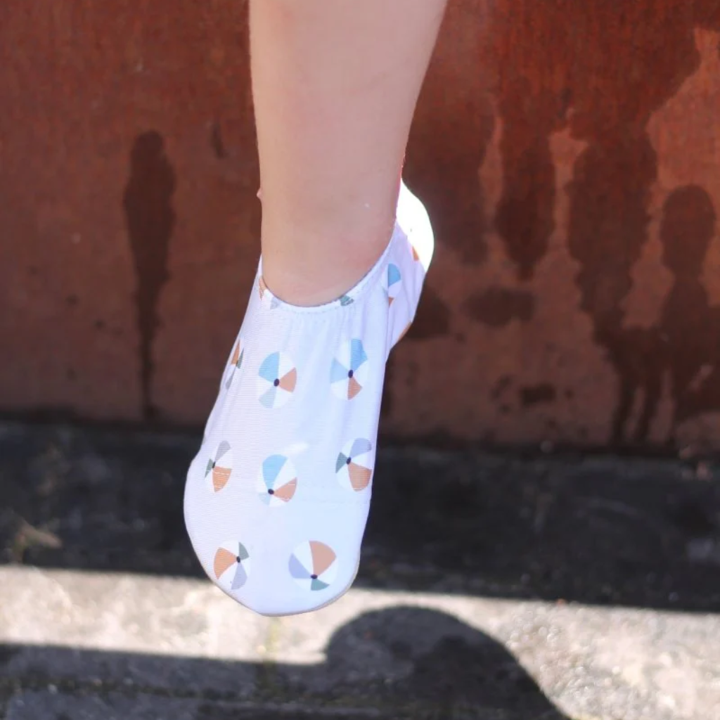 Slipstop antislip waterschoenen voor kinderen - Beachbal Naturel