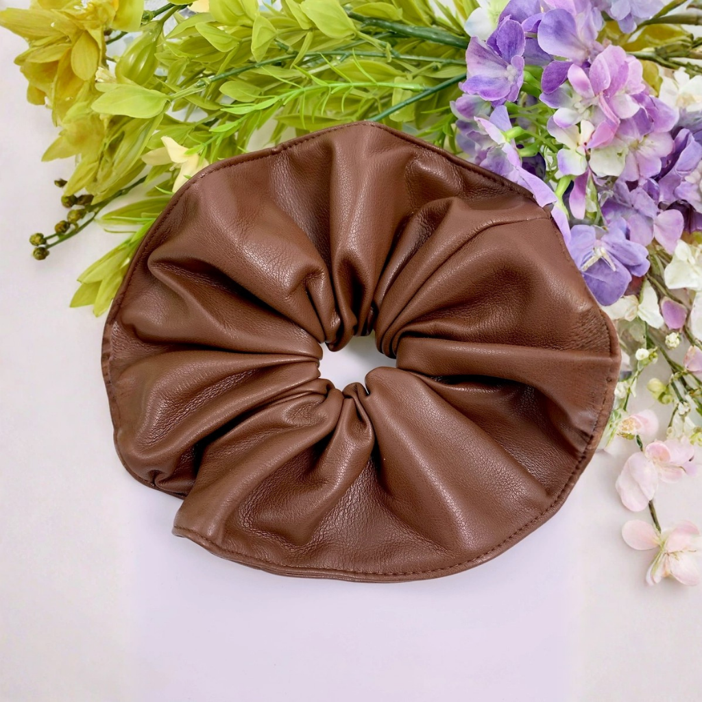 Scrunchie XL van kunstleer