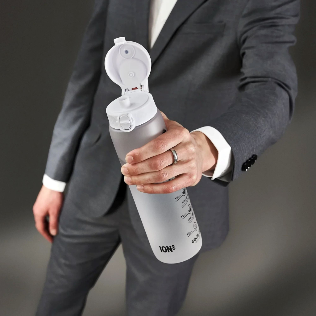 Ion8 Tritan - 1000 ml - Motivator