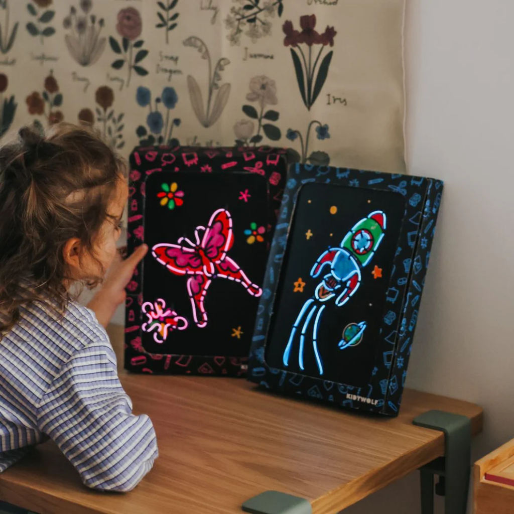 KIDYNEON - Kit voor lichtgevende wanddecoratie
