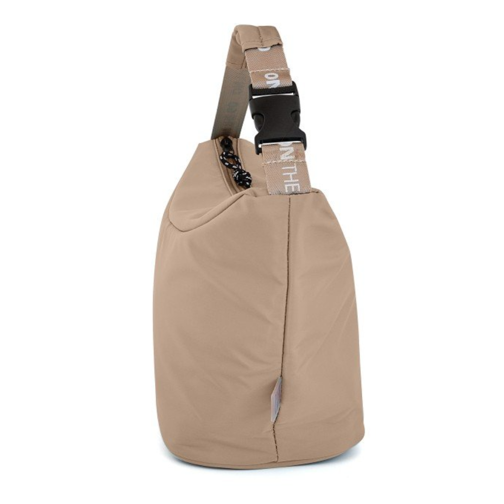 Koeltas Hanging - On The Go